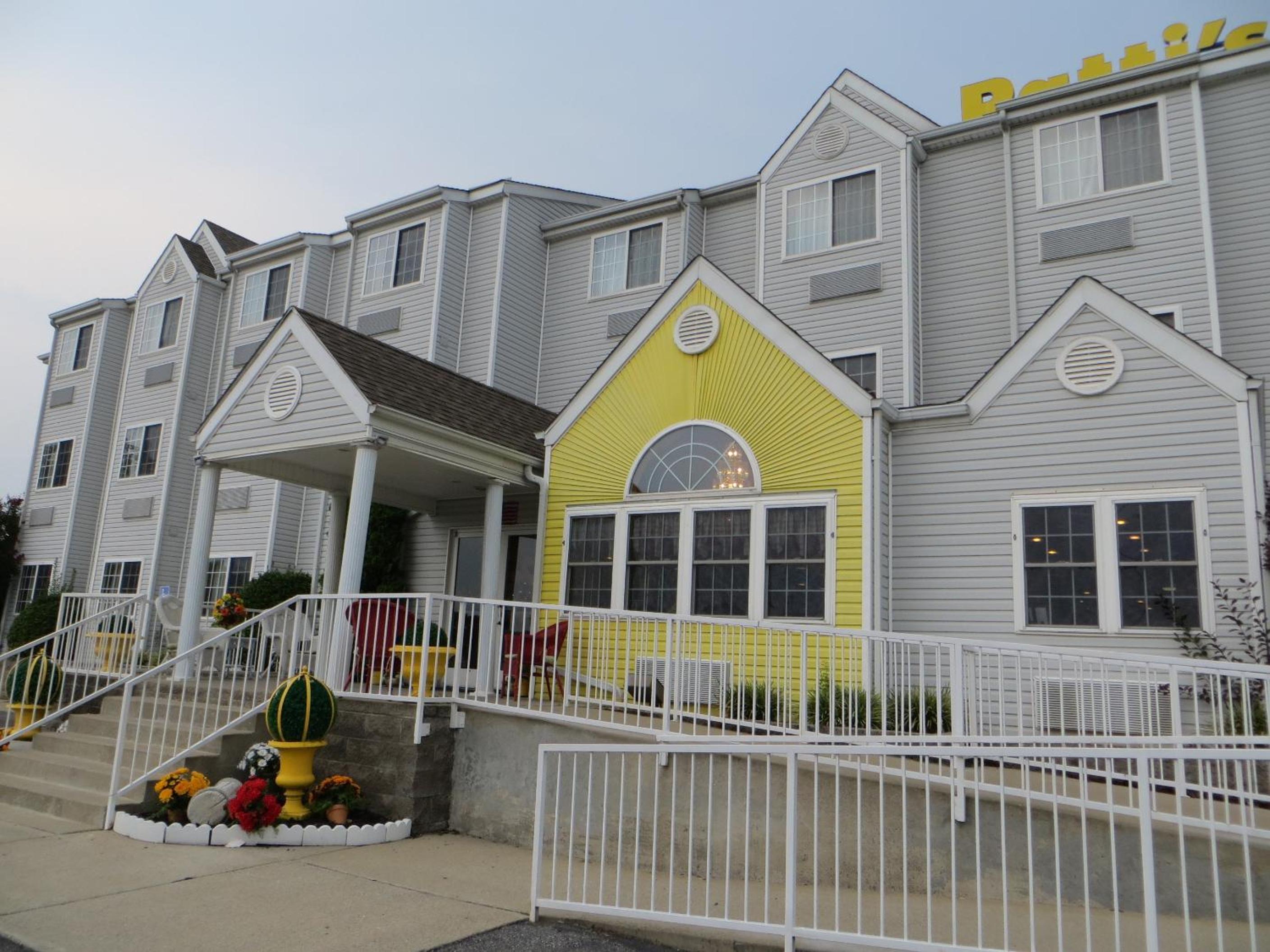 Patti's Inn & Suites 26/30