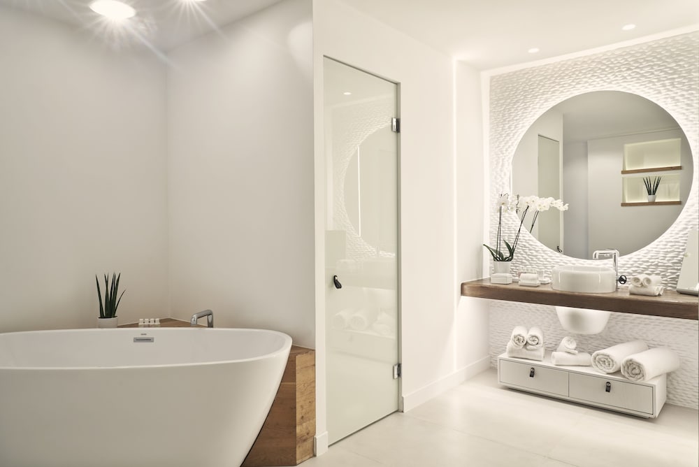 Nikki Beach Resort And Spa Santorini 59/61