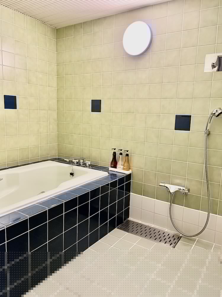 Hotel Ritz Koshien 40/62