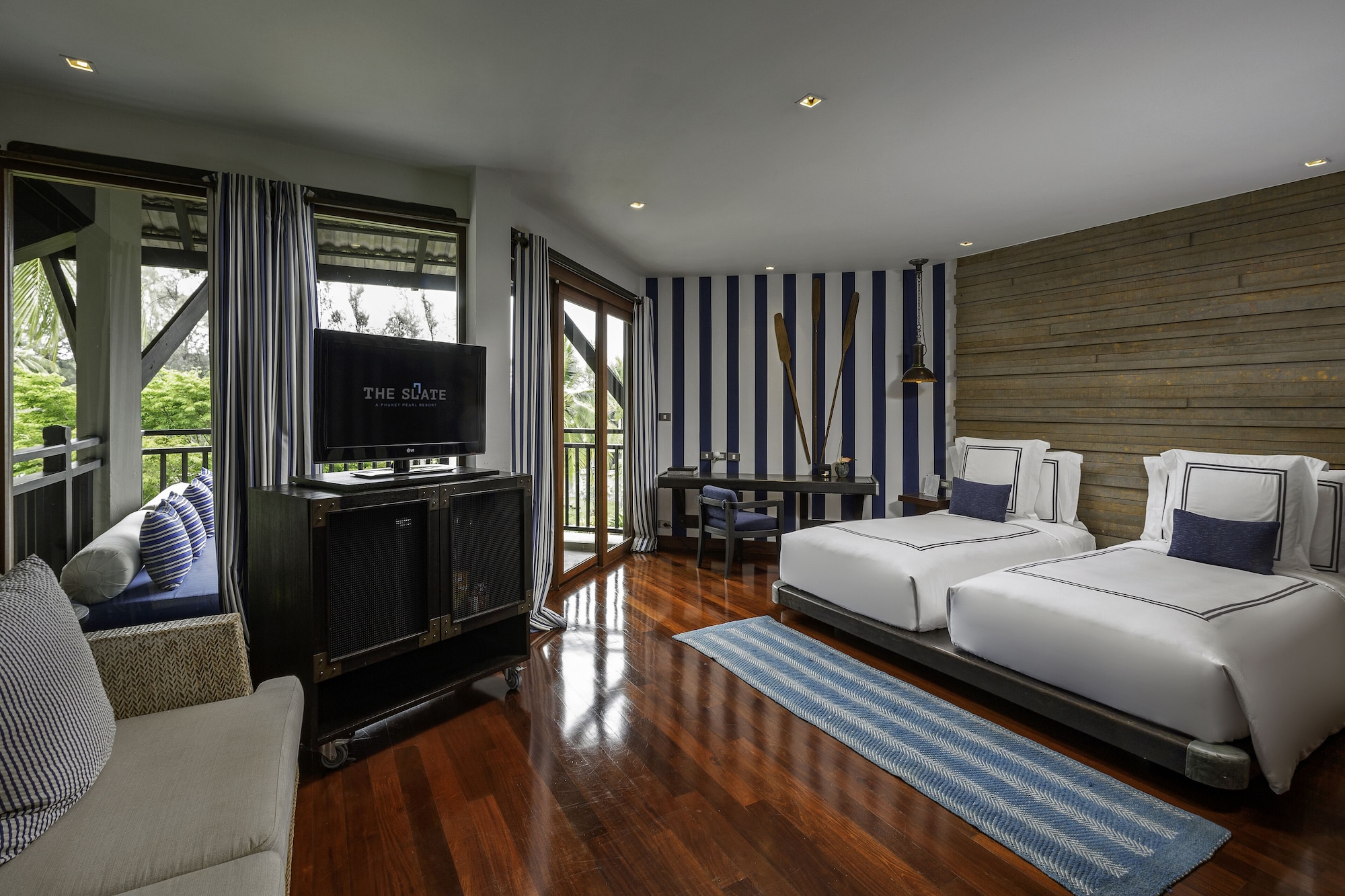 2 BEDROOMS, PEARL SHELL, SUITE