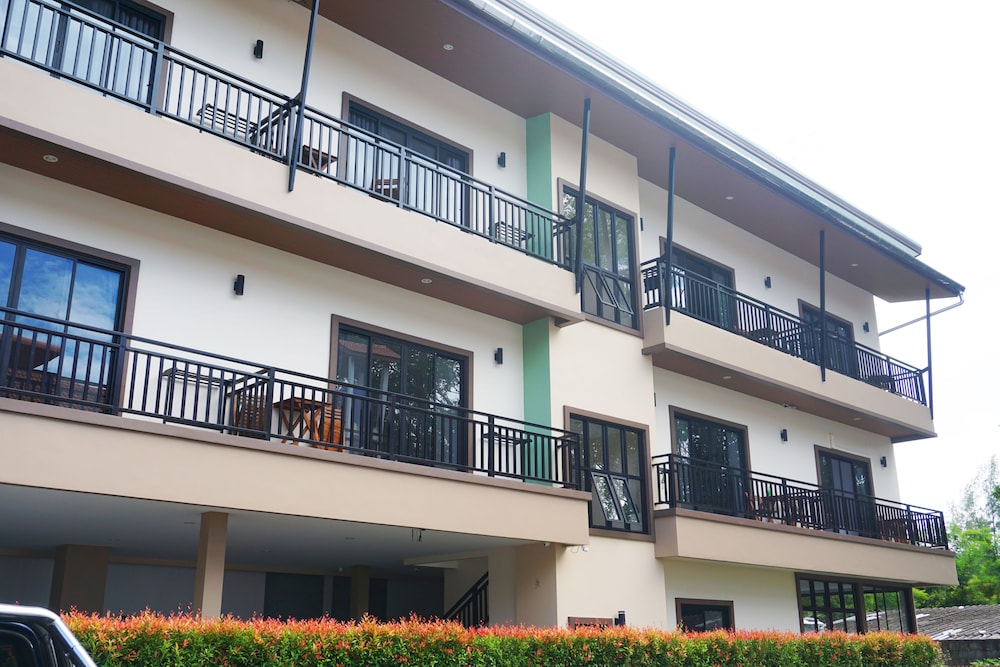 Pensiri House 5/50