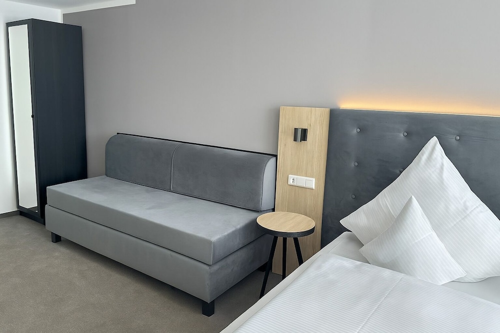 HI Grand City Hotel 7/20