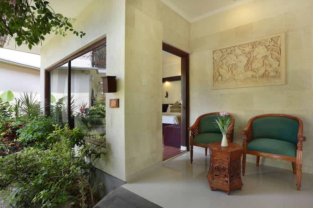 Respati Beach Hotel 42/66