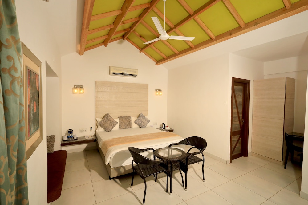 Humming Bird Resort 15/50