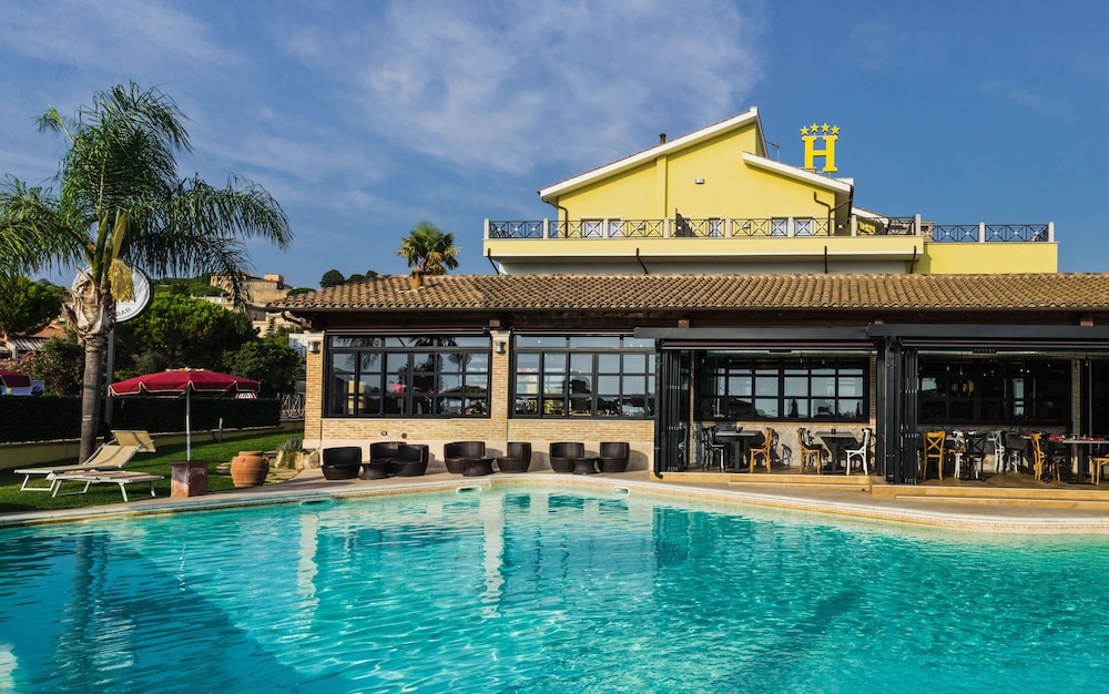 Villa Tirreno 1/64