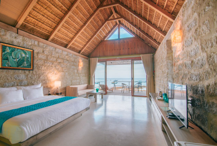 Bungalow, Ocean Front