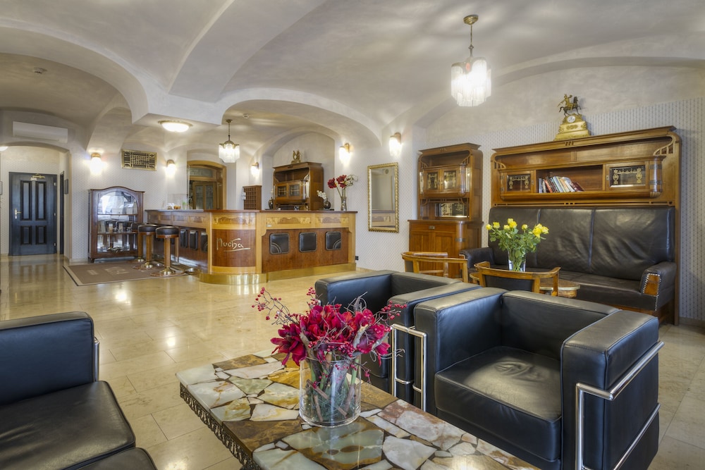 Hotel Mucha 54/72