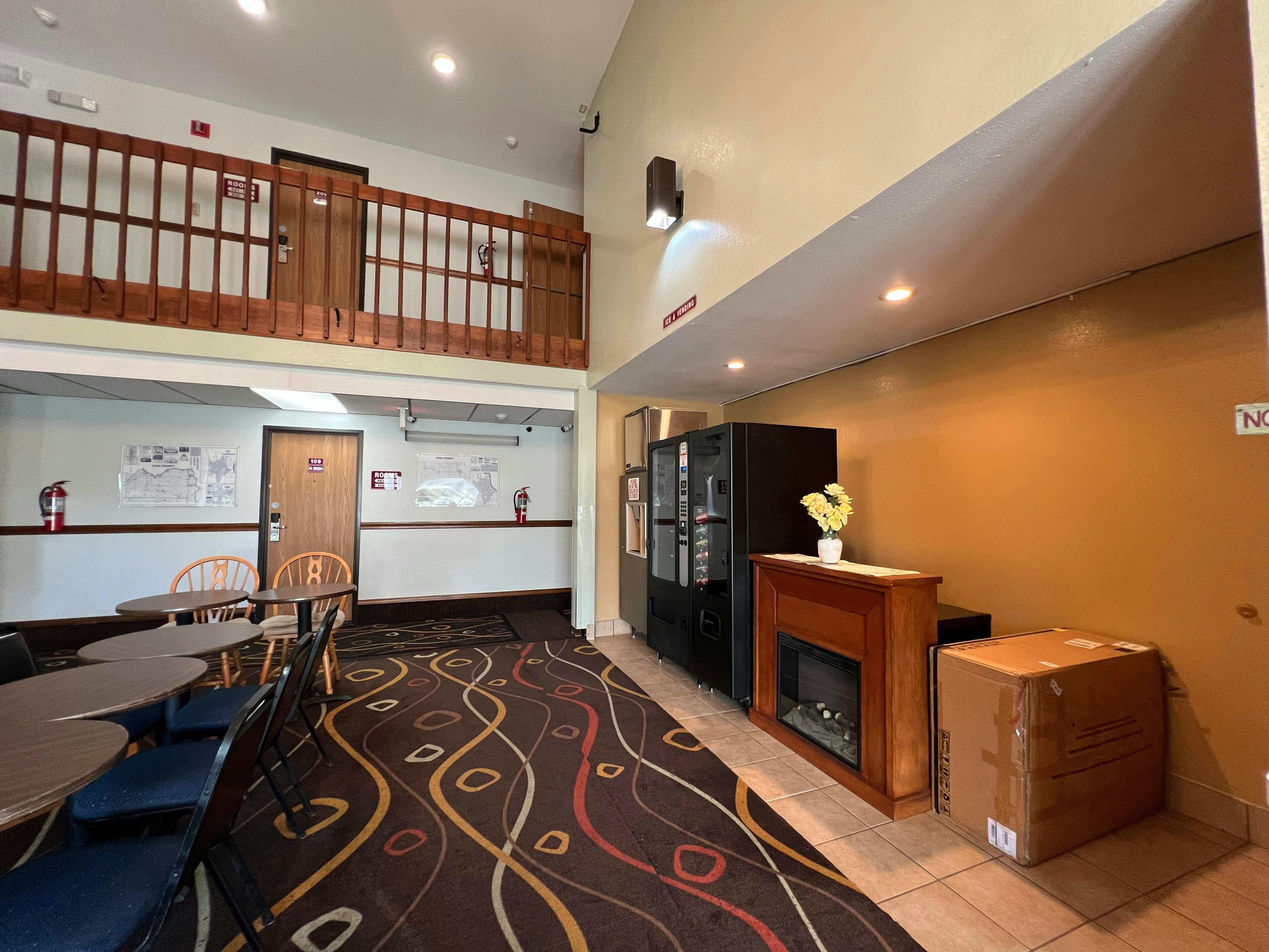 Deluxe Inn Capital O Nebraska City I 29 8/36