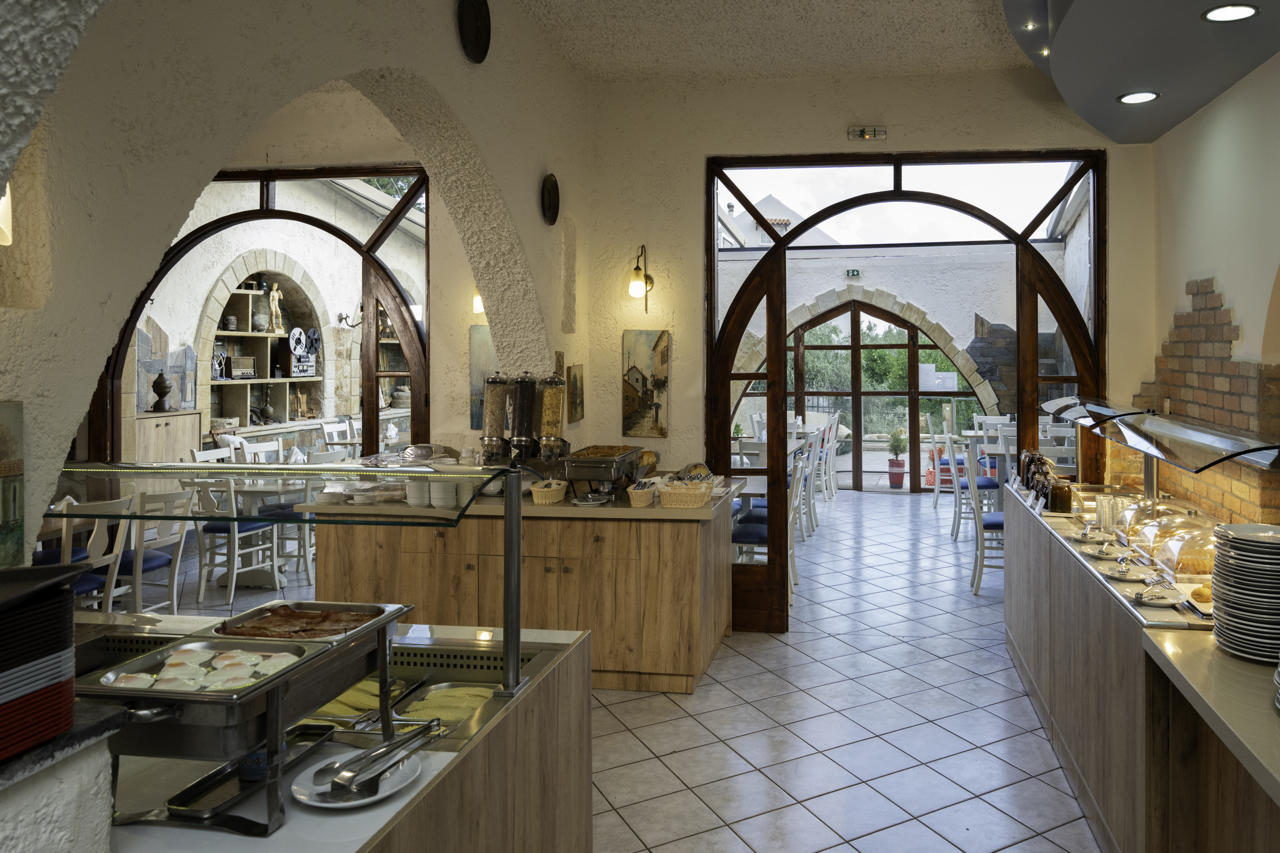Evina Rooms & Suites 25/38