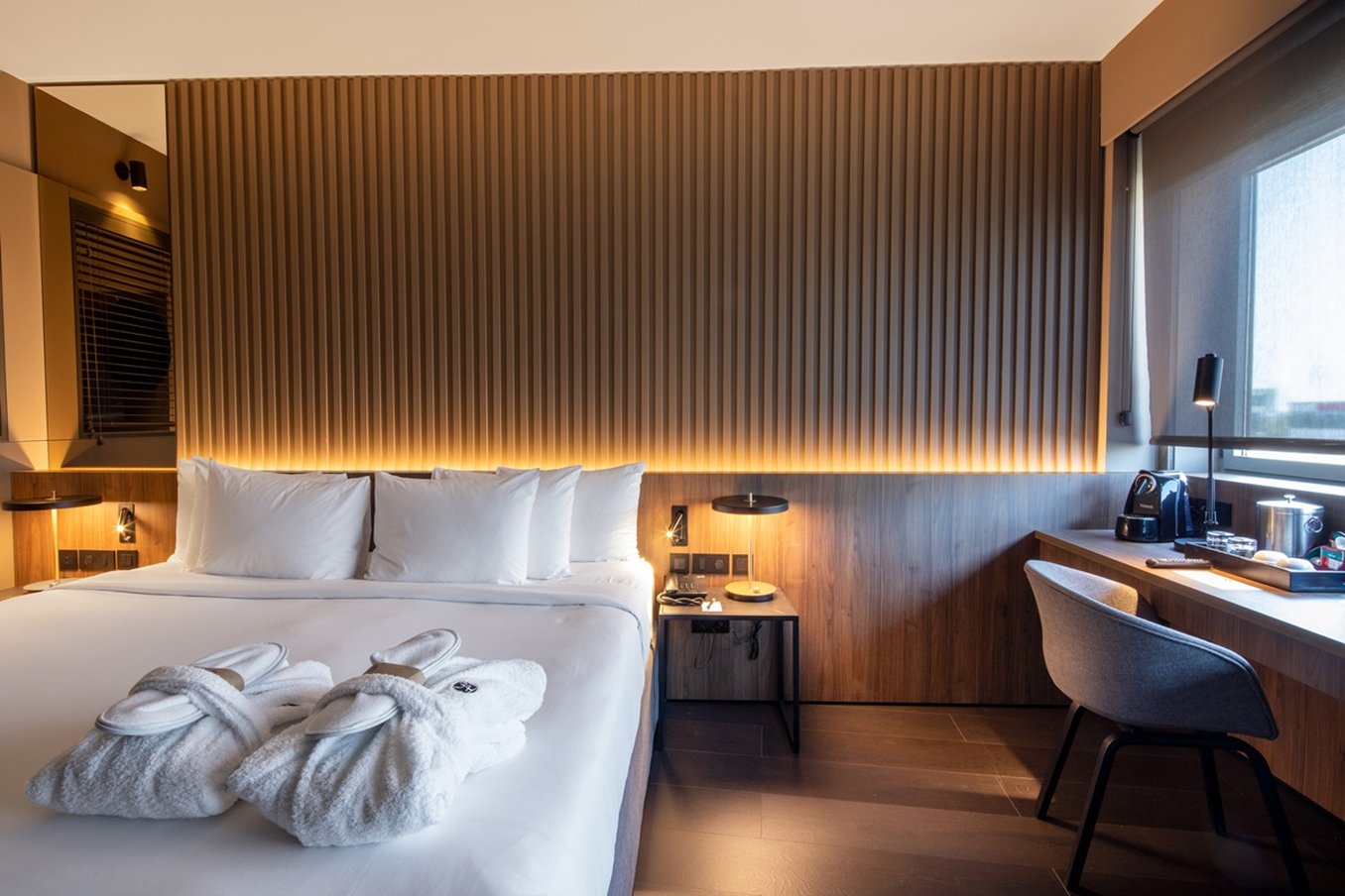 Barcelona Airport Hotel 11/86