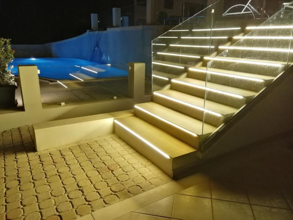 Carisa Suites and Apartments 19/50