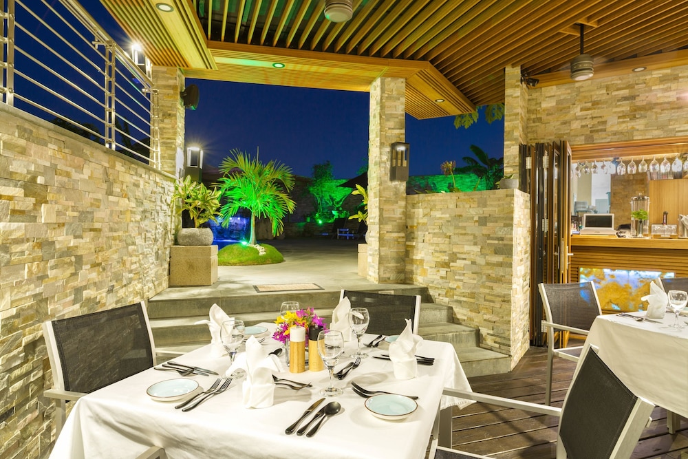 Kokomo Botanical Resort 33/50