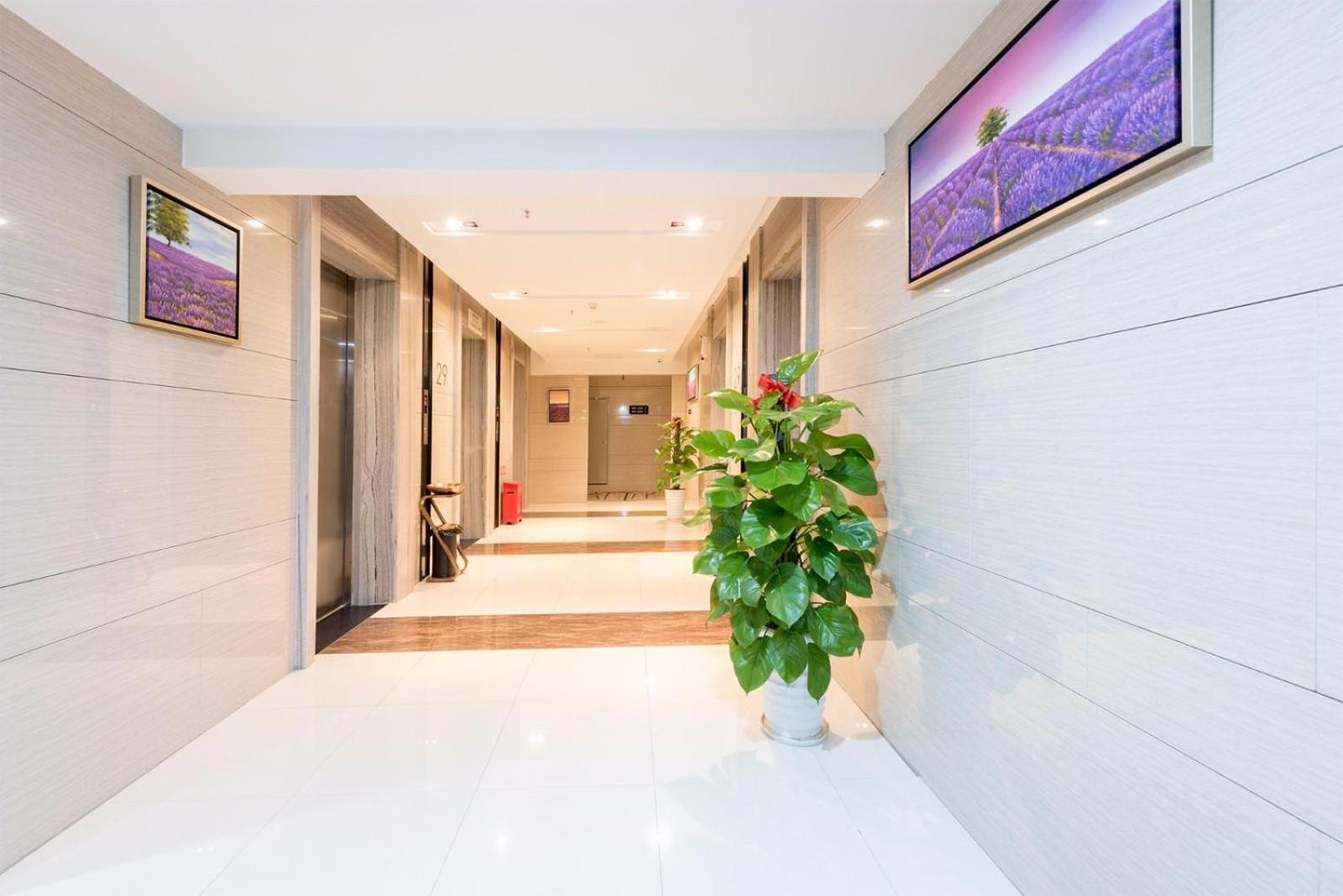 Lavande Hotel (Heyuan Wanlongcheng) 4/54