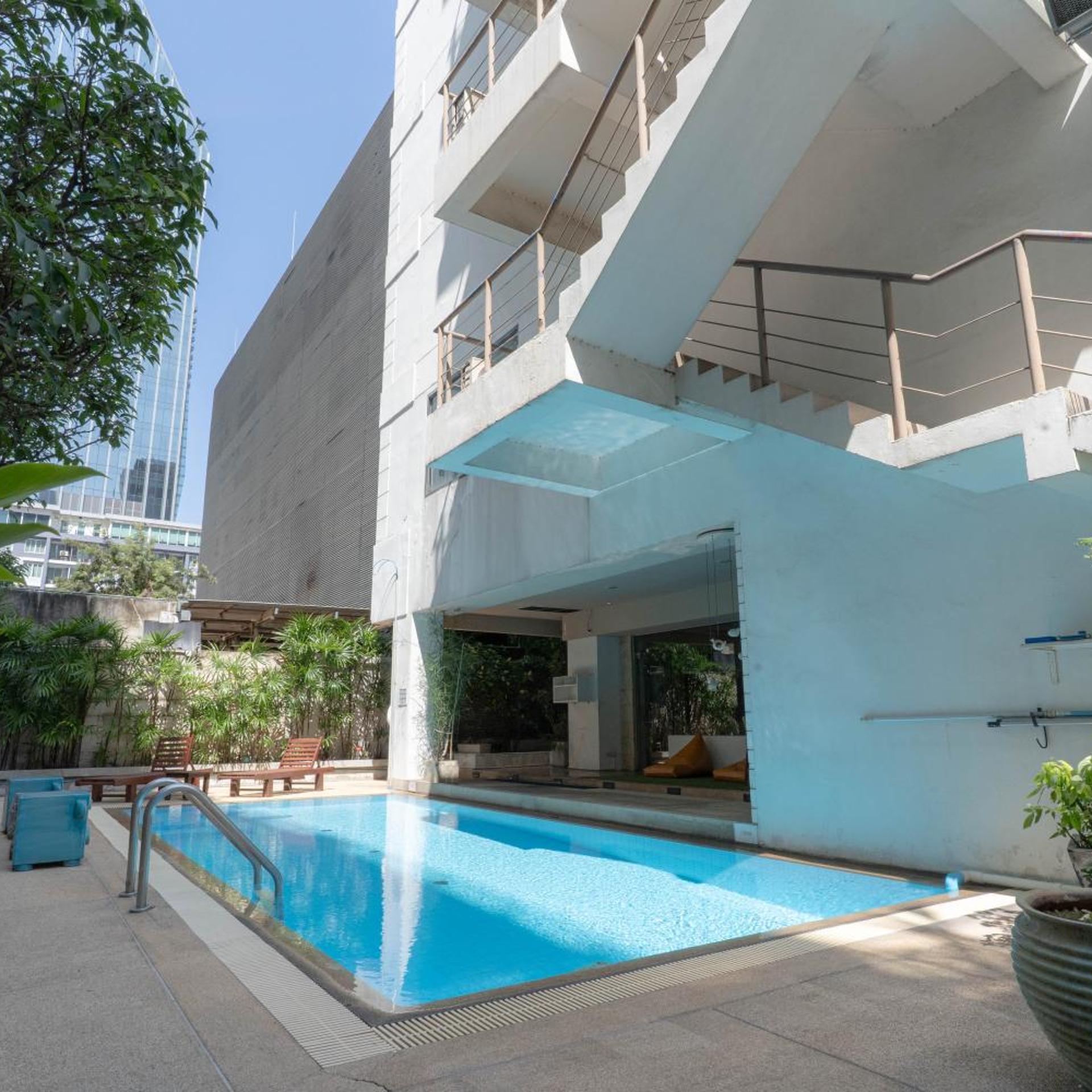 Journeyhub Bangkok Sukhumvit 26 8/78