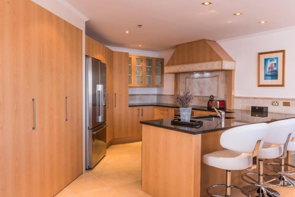 Fino Hotel And Suites 26/34