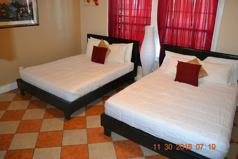 Monterey Inn Hotel 18/50