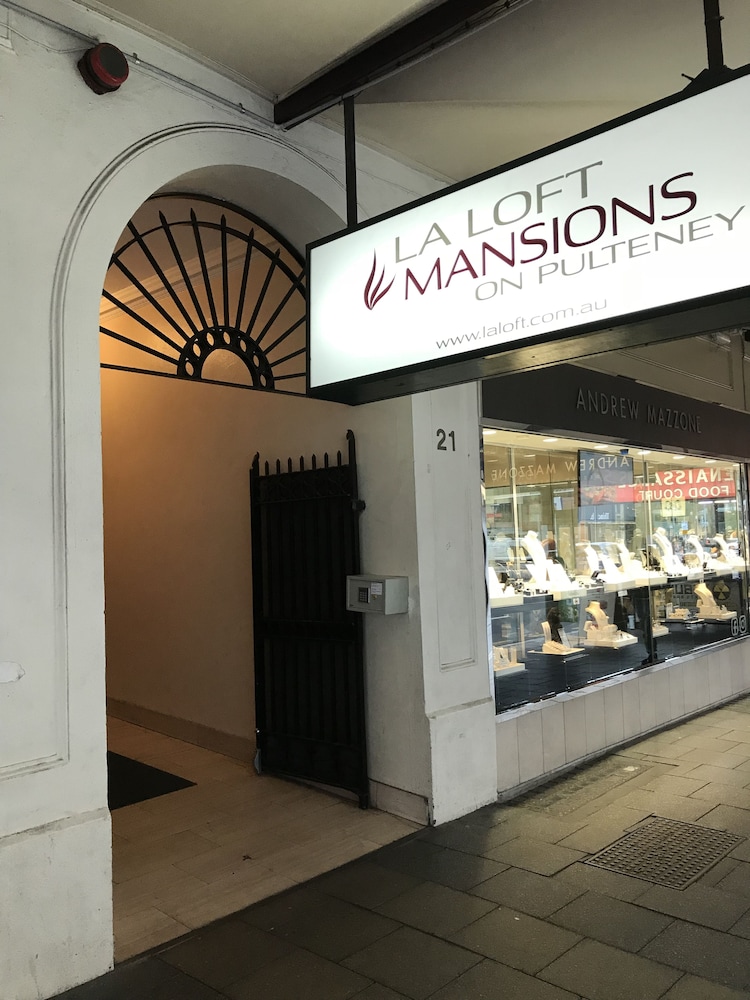 Quest Mansions 11/64