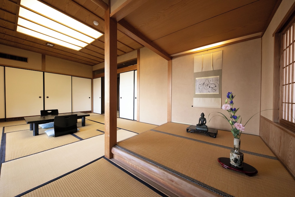 Mizuno Ryokan 25/50