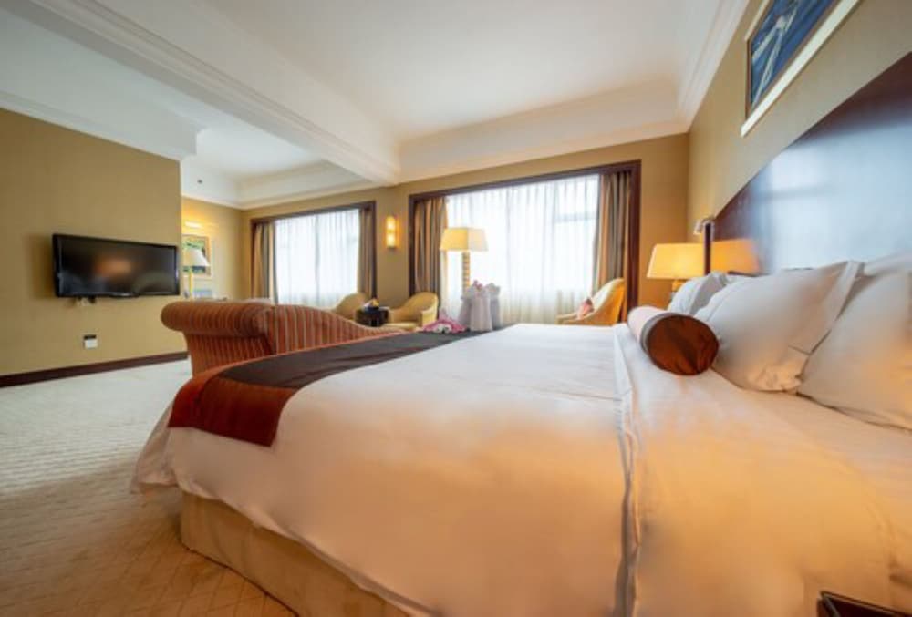 GRAND INTERNATIONAL HOTEL 11/46