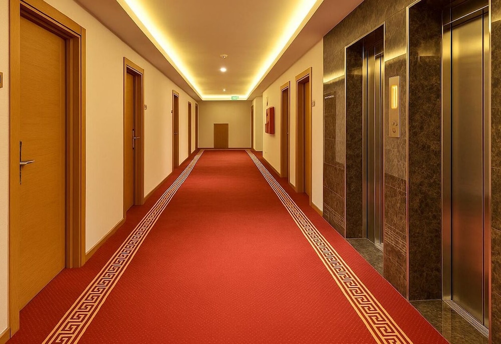 Grand Hotel Avcilar 4/50