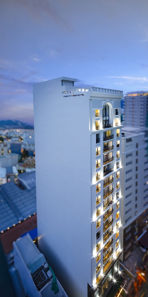 Bonjour Nha Trang Hotel 2/50