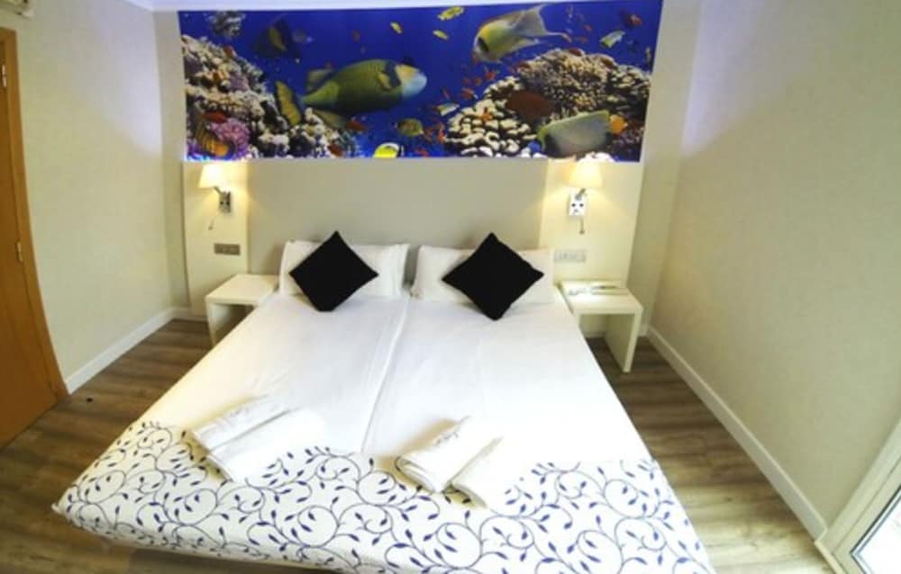 STANDARD, DOUBLE BED