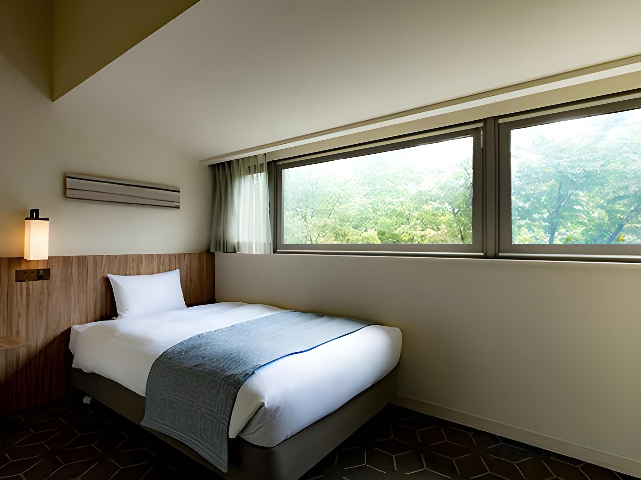 Resort, Single, North Wing