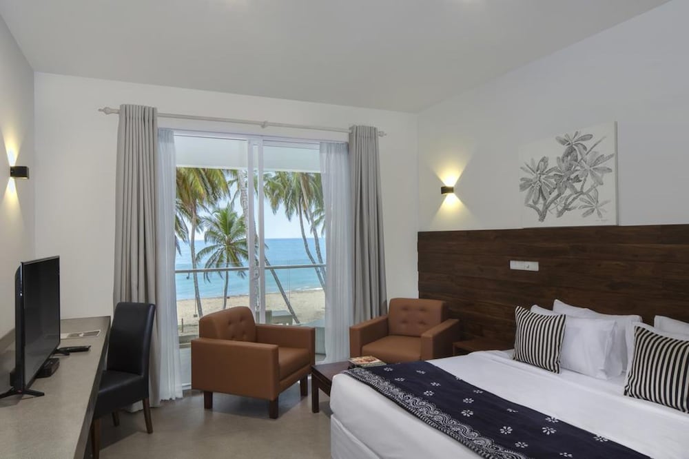 DELUXE, DOUBLE BED, SEA VIEW, BALCONY