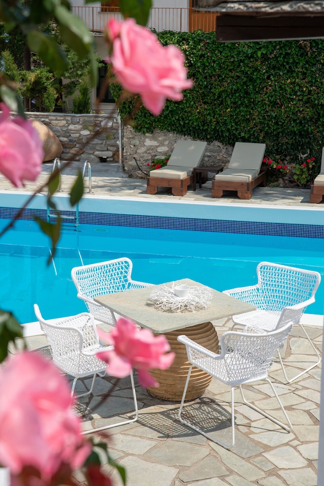 Aeolos Hotel and Villas Pelion 40/50
