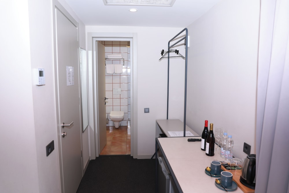 King Tamar Hotel By Luxuria Hotels 24/48