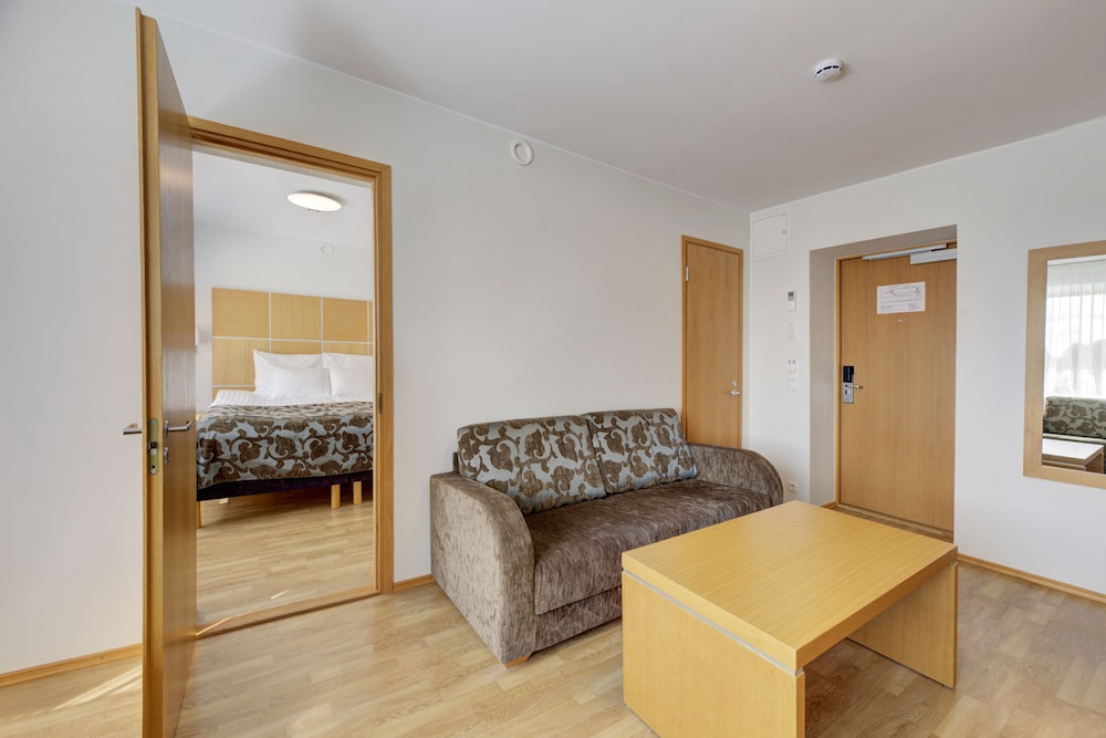 Hotel Parnu 38/55