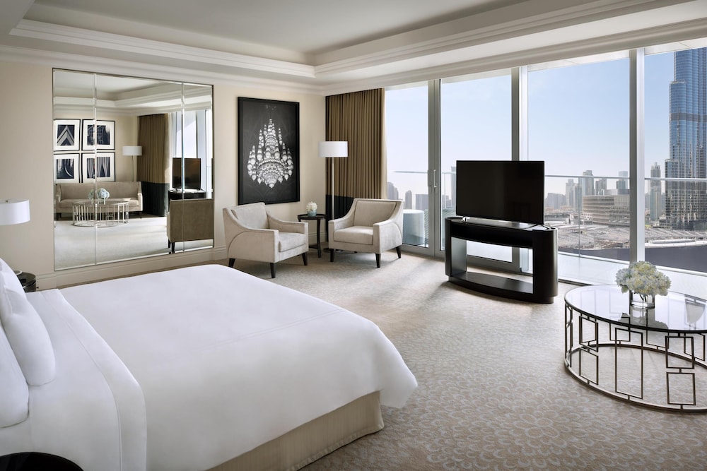 PRESIDENTIAL, SUITE, KING BED, CITY VIEW