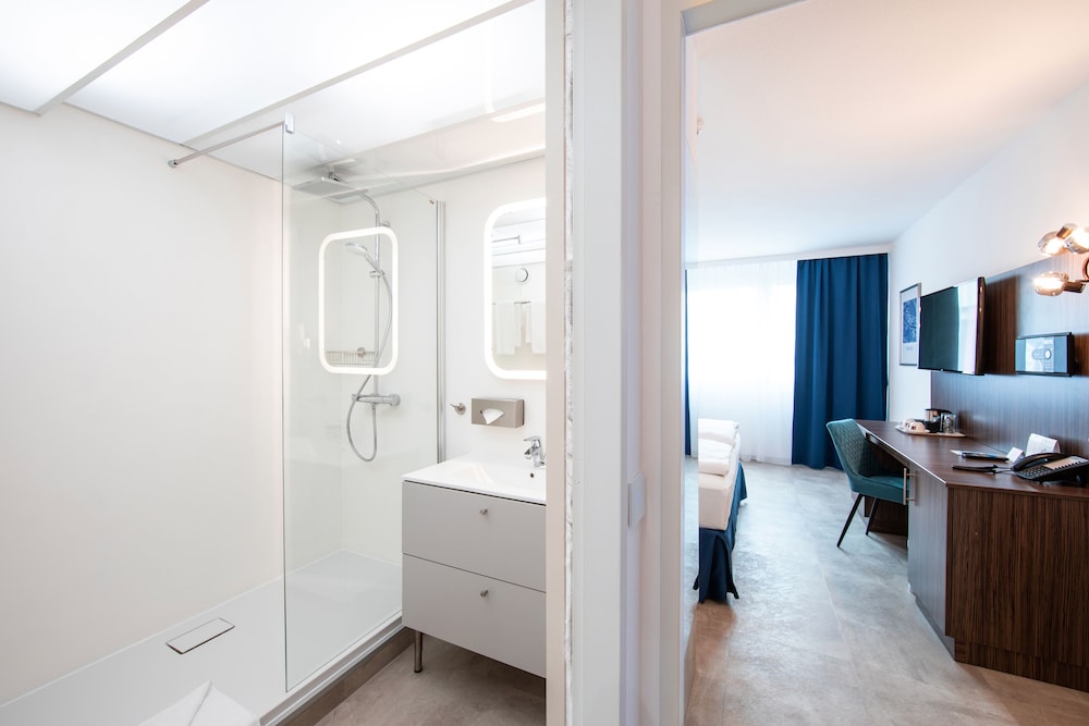 Smart Hotel Voesendorf 25/66