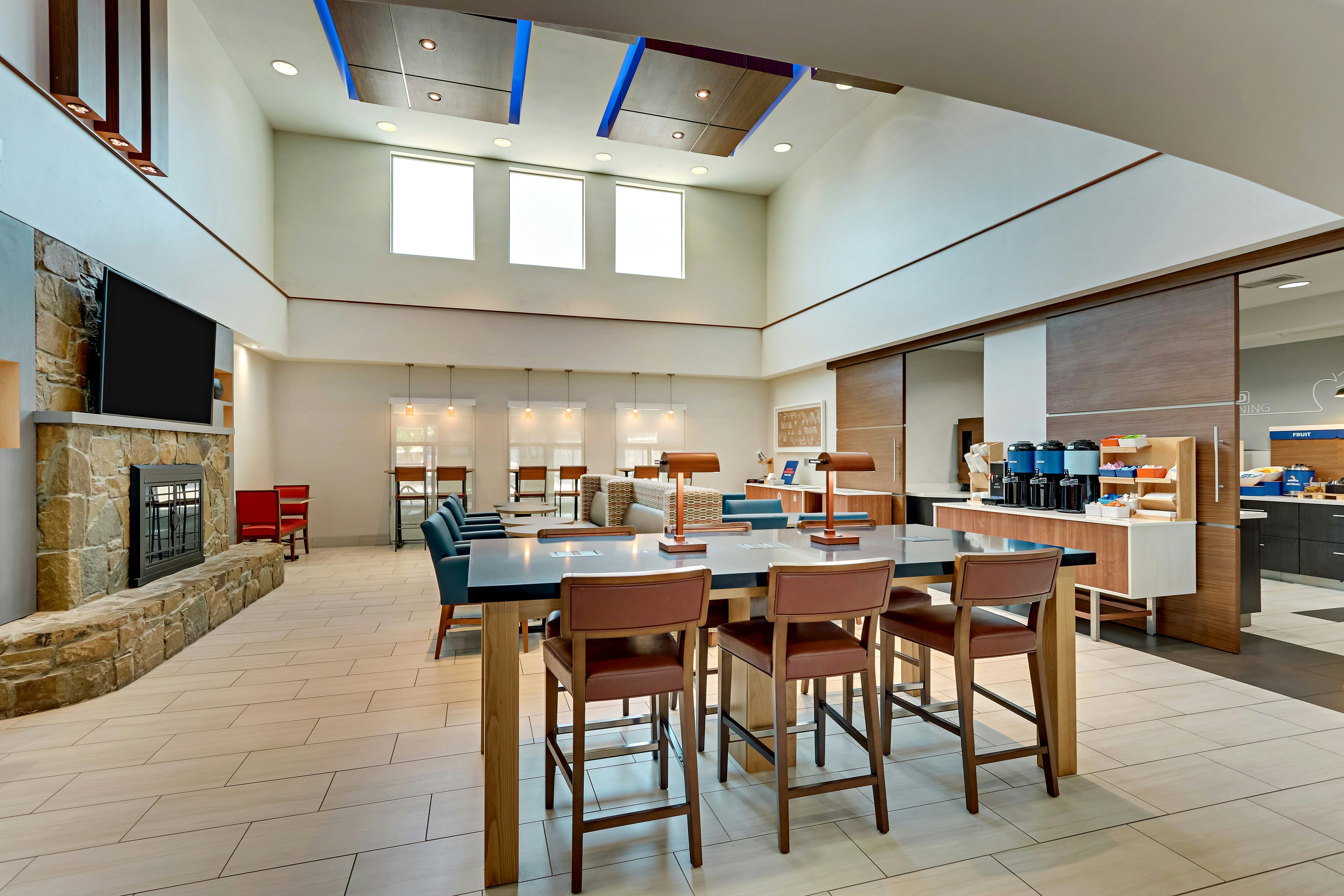 Holiday Inn Express Hotel & Suites Weatherford 44/57