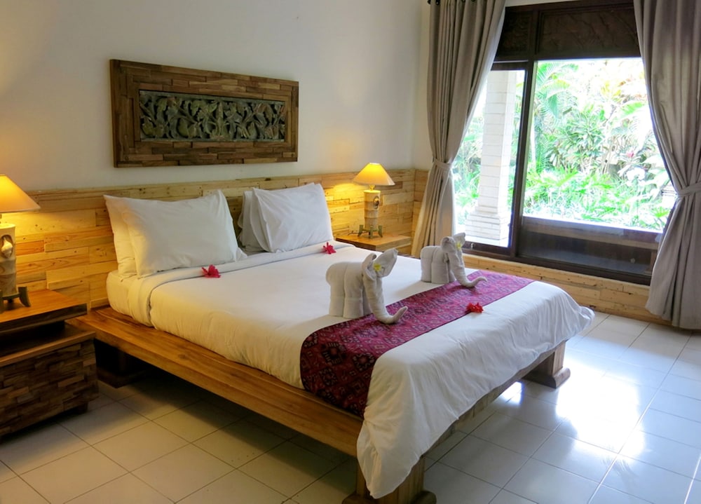 Sri Ratih Cottages 18/50