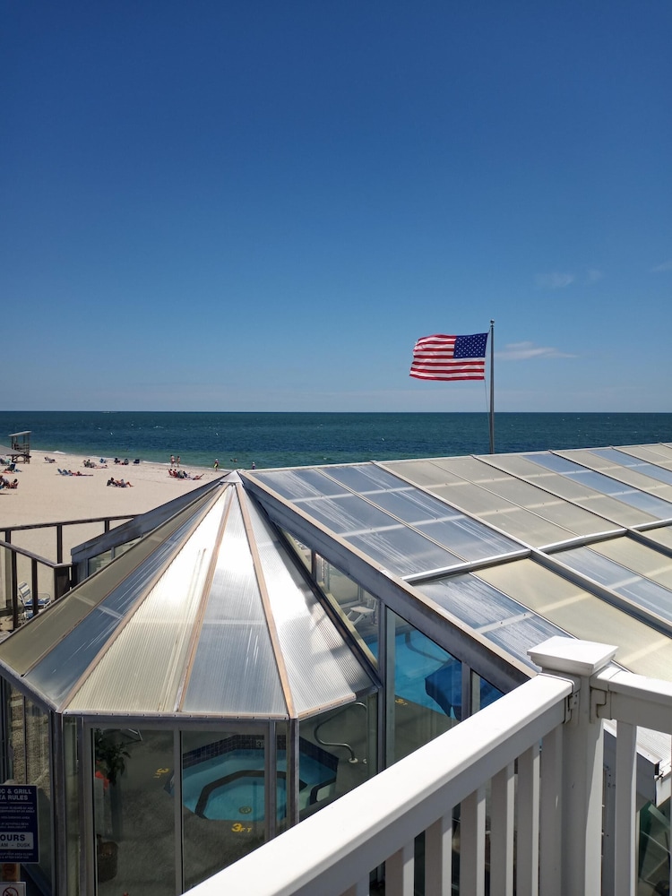 The Ocean Club On Smuggler Apos S Beach 24/63