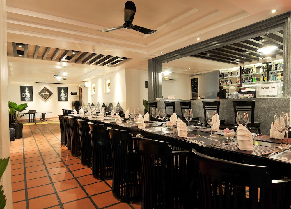 La Rose Suites 35/50