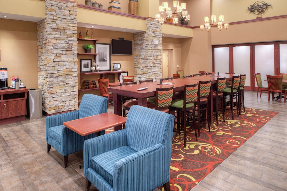 Hampton Inn & Suites Rifle 32/49