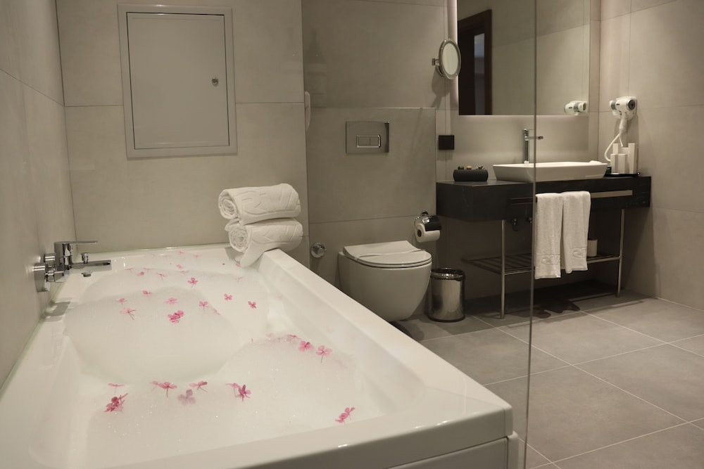 Riva Hotel Nisantasi 31/33