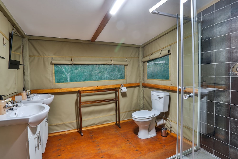 Tangala Safari Camp 50/50