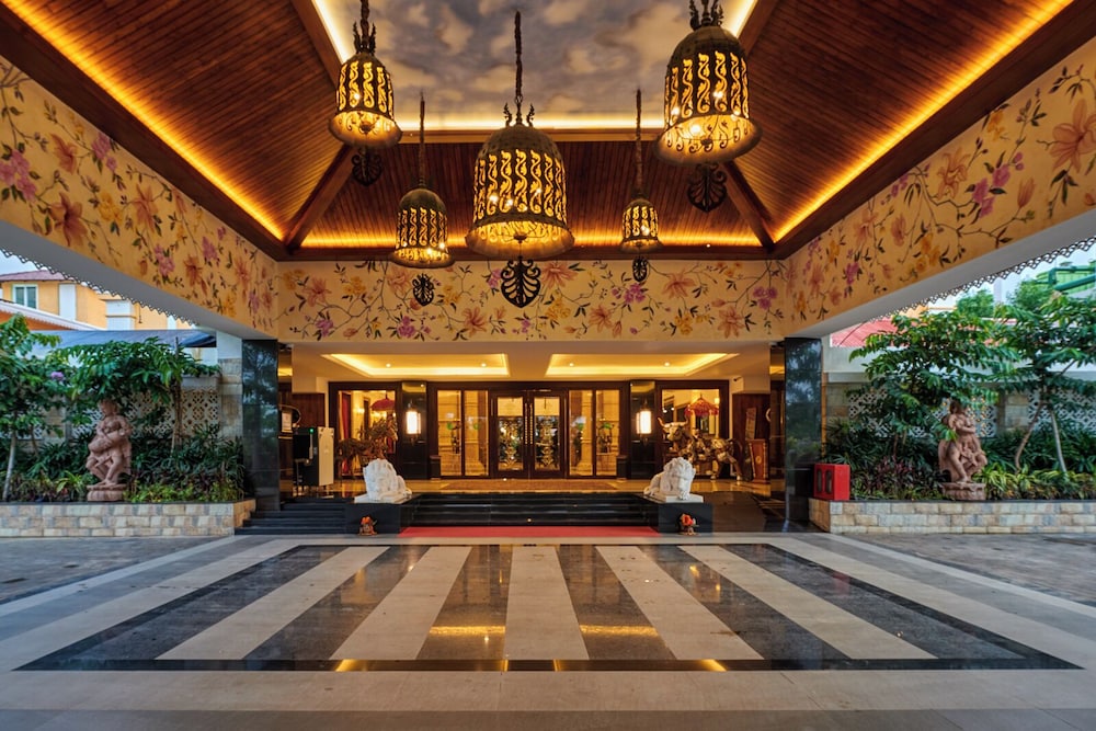 MAYFAIR Lake Resort, Atal Nagar, Raipur 7/50