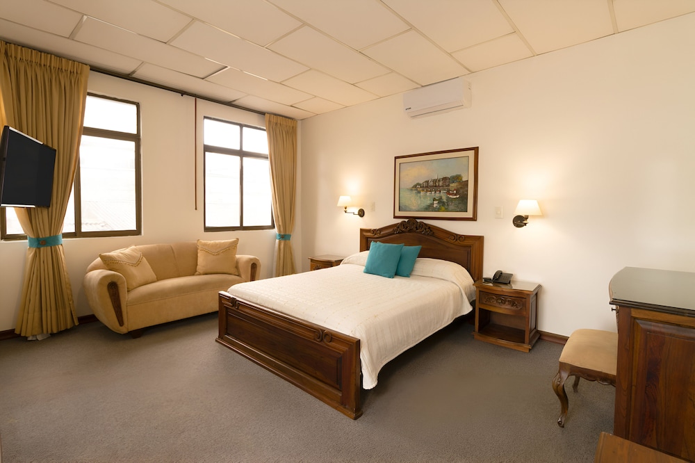 Gran Hotel Pereira 30/67