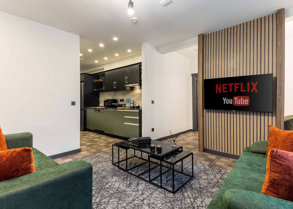 BayMari Suites City Life 49/63