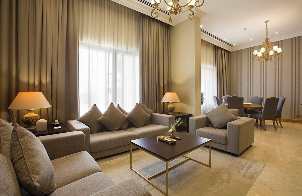 Dubai Marine Beach Resort And Spa 42/79