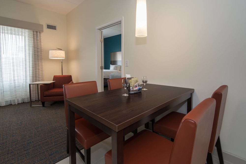 RESIDENCE INN RALEIGH-DURHAM AIRPORT/BRIER CREEK 50/53