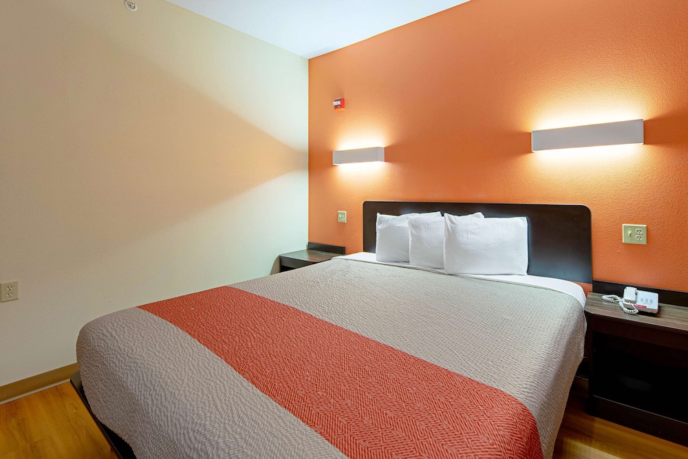 Motel6 Rhome, TX 23/43