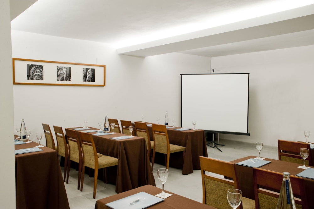 Hotel Exe Ciudad De Cordoba 24/28