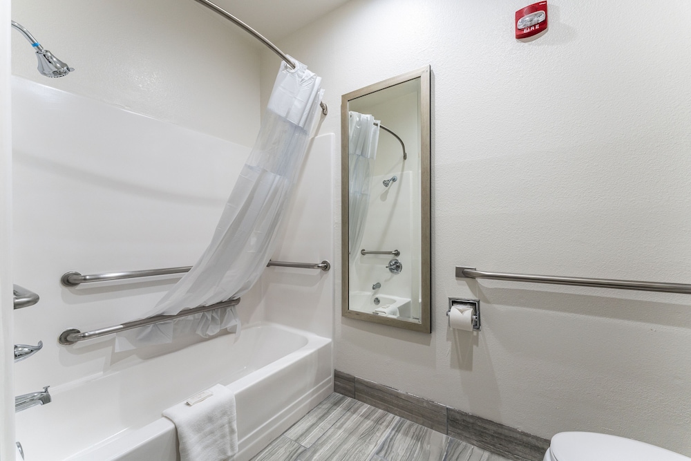 Metro Tempe Extended Stay 49/55