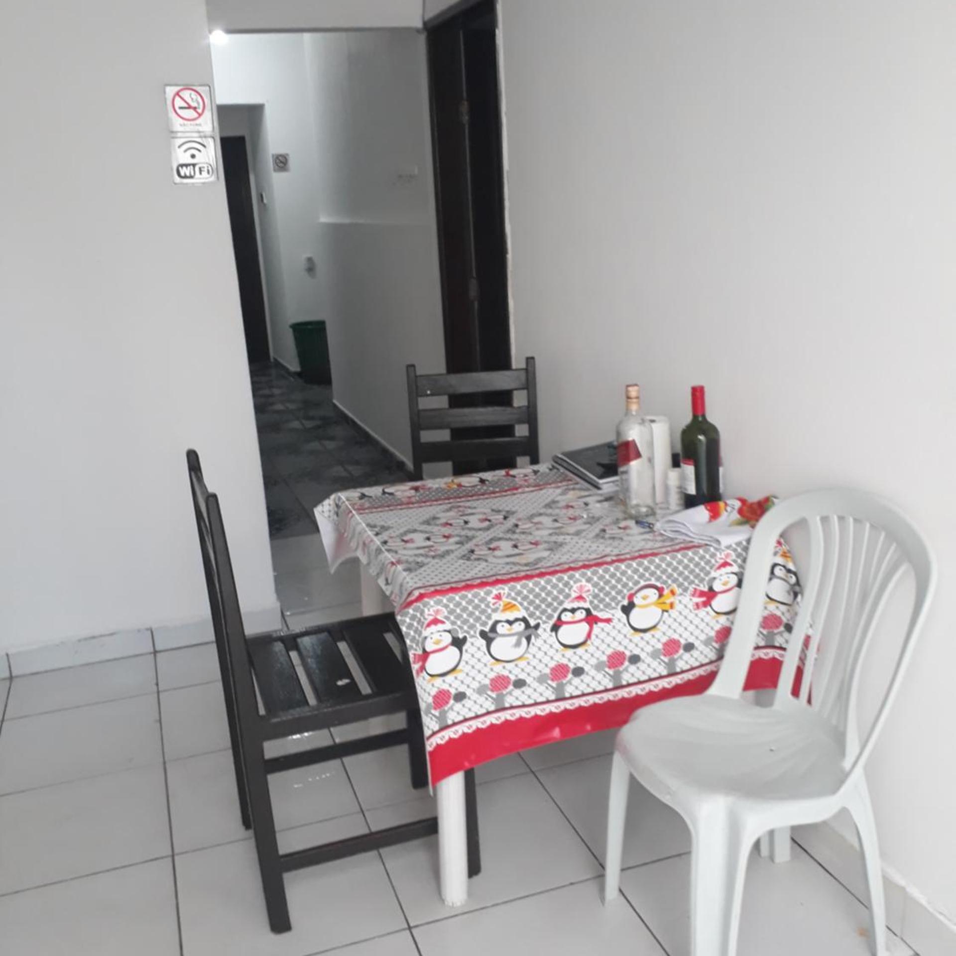HOTEL LATINOS 2 40/50