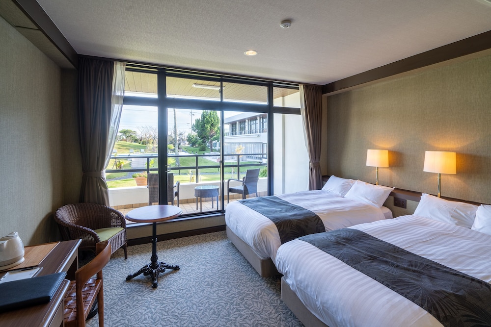 Infinito Hotel and Spa Nanki Shirahama (ex Green Hill Shirahama Hotel) 6/45